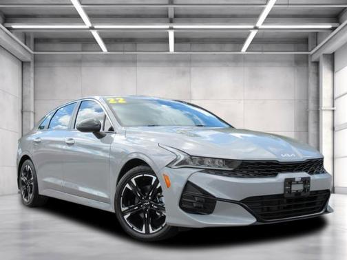 2022 Kia K5 GT-Line