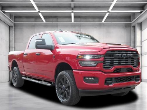 Molten Red Pearlcoat 2026 RAM 2500 Tradesman