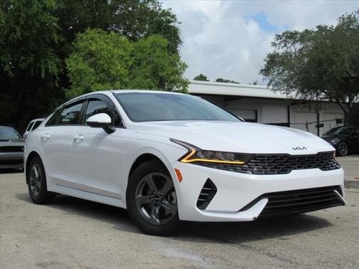 2022 Kia K5 LX