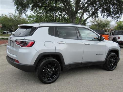 2026 Jeep Compass Latitude Altitude