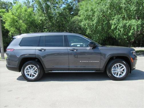 Baltic Gray Metallic Clearcoat 2025 Jeep Grand Cherokee L Laredo X