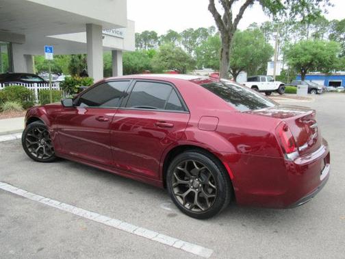 2019 Chrysler 300 S