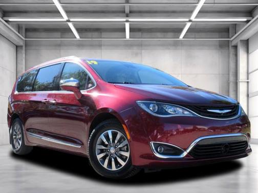 2019 Chrysler Pacifica Hybrid Limited