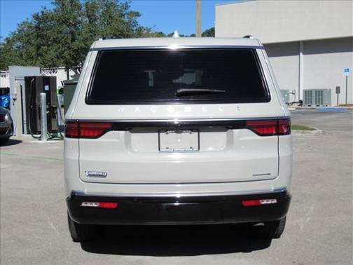 2022 Jeep Wagoneer Series III