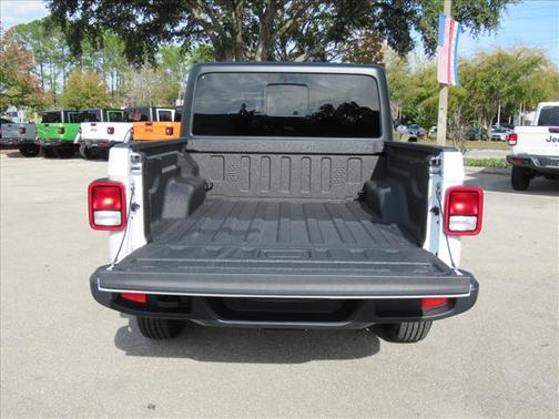 2025 Jeep Gladiator Sport S