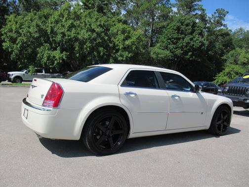 2009 Chrysler 300C Hemi