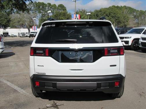 2026 Jeep Cherokee Overland