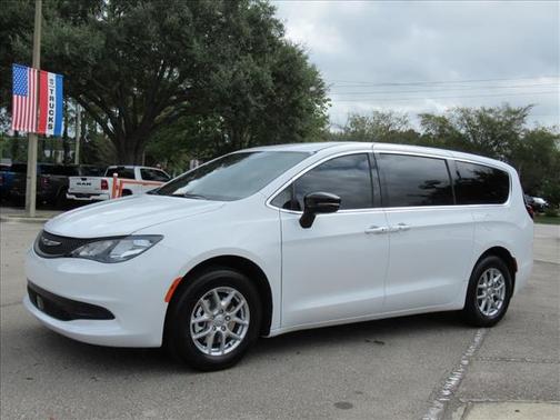 2026 Chrysler Voyager LX