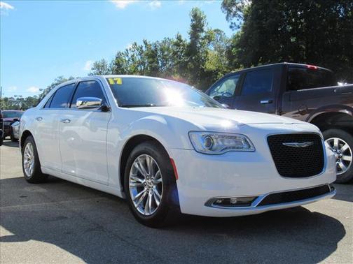2017 Chrysler 300 Limited