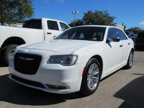 2017 Chrysler 300 Limited
