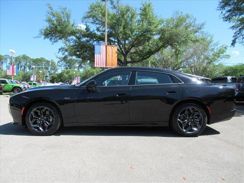 Diamond Black Crystal Pearlcoat 2026 Dodge Charger R/T 4-Door