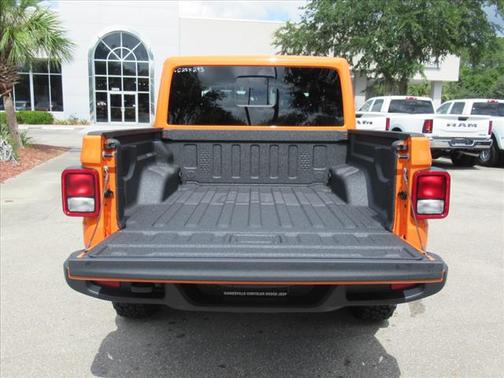 2025 Jeep Gladiator High Tide