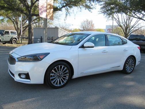 2017 Kia Cadenza Premium