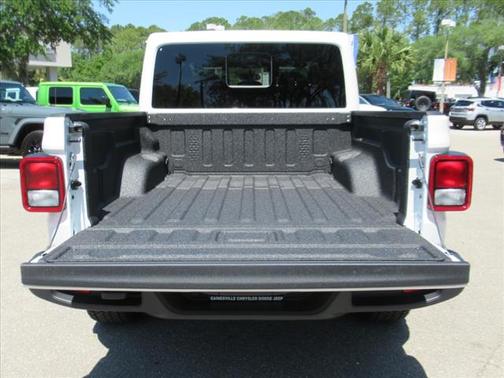 2025 Jeep Gladiator Nighthawk