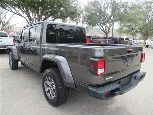 2026 Jeep Gladiator Sport S