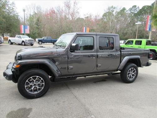 2026 Jeep Gladiator Sport S