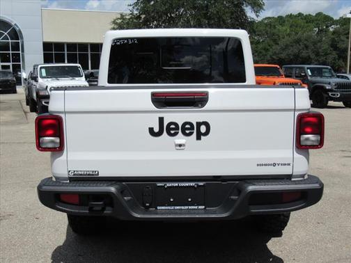2025 Jeep Gladiator High Tide