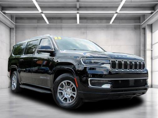 2023 Jeep Wagoneer L Base