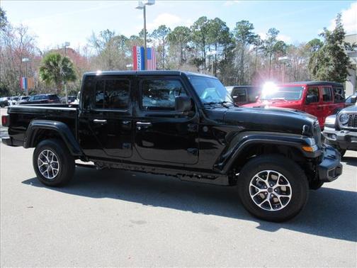 2026 Jeep Gladiator Sport S