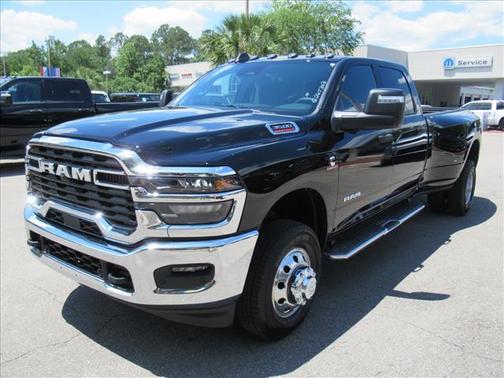 Diamond Black 2026 RAM 3500 Big Horn