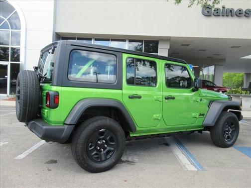 2025 Jeep Wrangler Sport