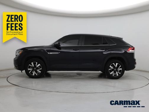 Black 2022 Volkswagen Atlas Cross Sport SE