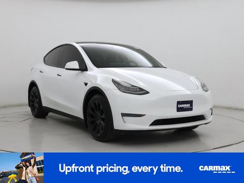 White 2023 Tesla Model Y Long Range