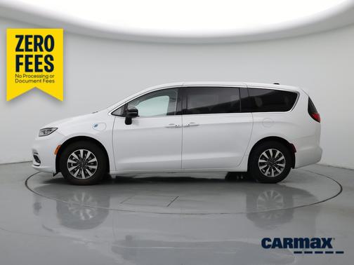 White 2024 Chrysler Pacifica Hybrid Select