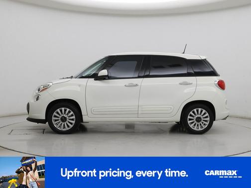 White 2017 FIAT 500L Pop