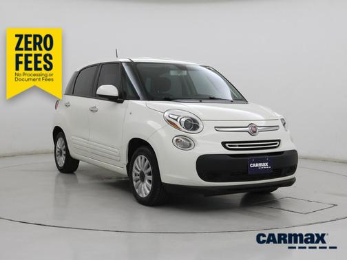 White 2017 FIAT 500L Pop