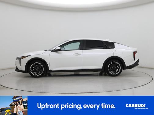 White 2025 Kia K4 EX