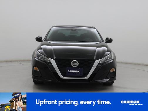 Black 2021 Nissan Altima SV