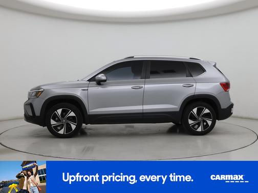 Silver 2024 Volkswagen Taos SE