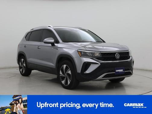 Silver 2024 Volkswagen Taos SE