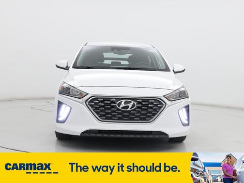 2020 Hyundai IONIQ Hybrid SE