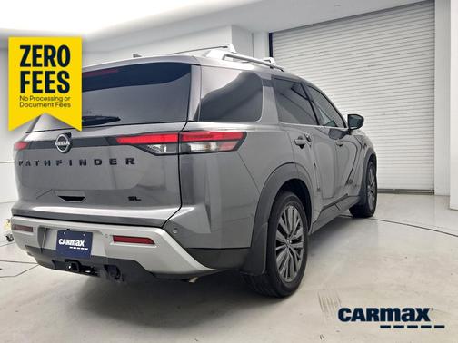 Gray 2022 Nissan Pathfinder SL
