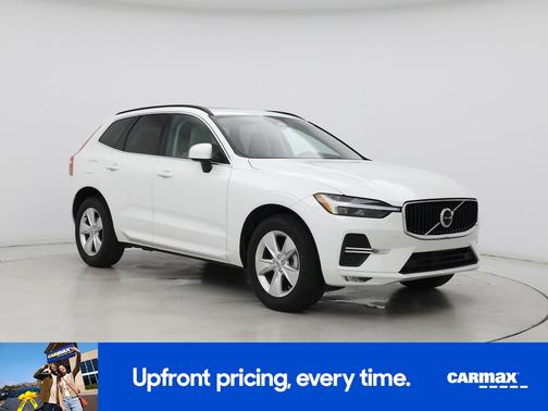 2022 Volvo XC60 B5 Momentum