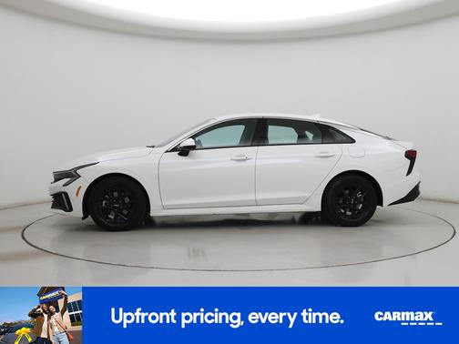 White 2025 Kia K5 LXS