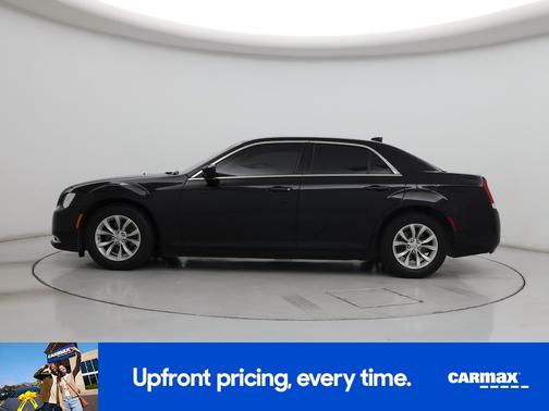 2019 Chrysler 300 Touring