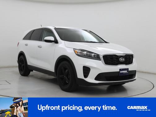 White 2020 Kia Sorento LX