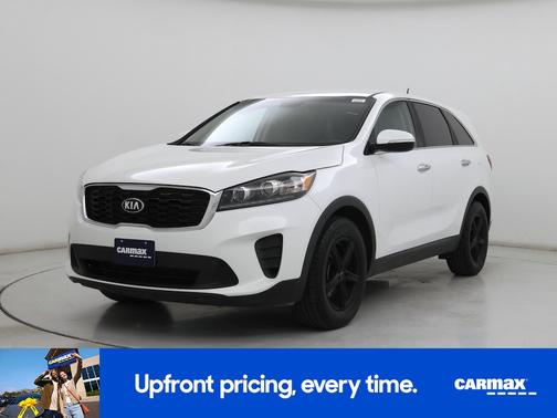 White 2020 Kia Sorento LX