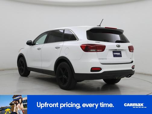 White 2020 Kia Sorento LX