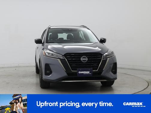 Gray 2024 Nissan Kicks SR