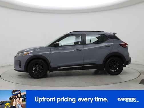 Gray 2024 Nissan Kicks SR