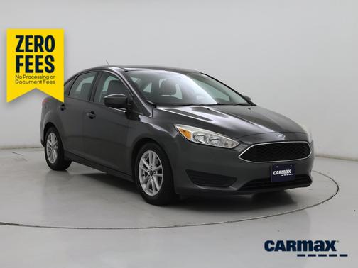 Gray 2018 Ford Focus SE