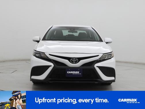 White 2023 Toyota Camry SE