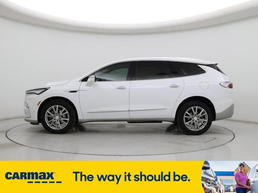 2022 Buick Enclave Essence