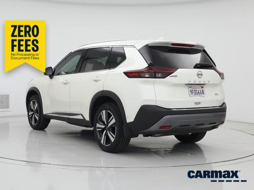 White 2023 Nissan Rogue SL