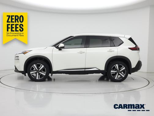 White 2023 Nissan Rogue SL