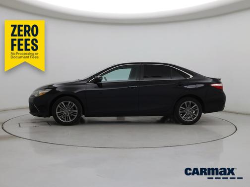 Black 2017 Toyota Camry SE